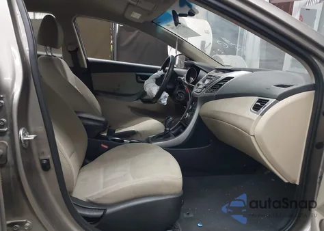 2016 Hyundai Elantra Se z USA, uszkodzony, nr VIN 5NPDH4AE3GH700877